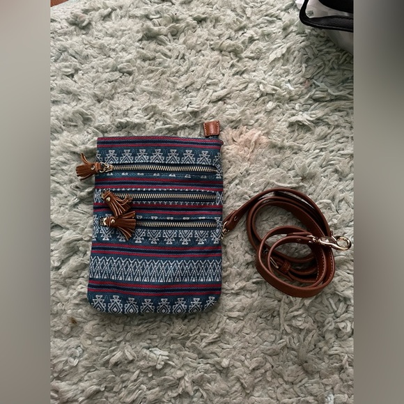 Purse - Picture 1 of 6
